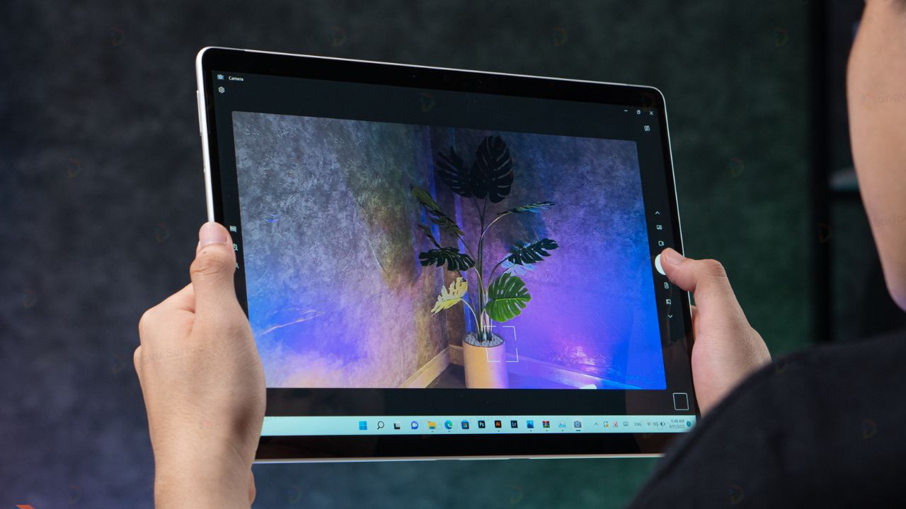 Camera sau của Surface Pro 9 Forest