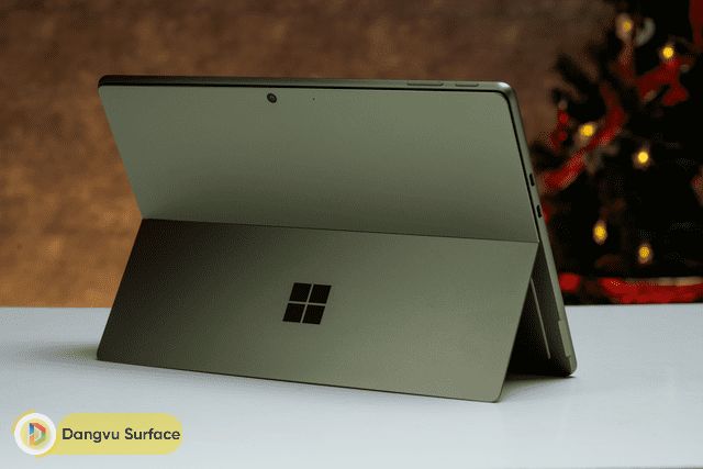 Surface Pro 9 Forest thiết kế mới